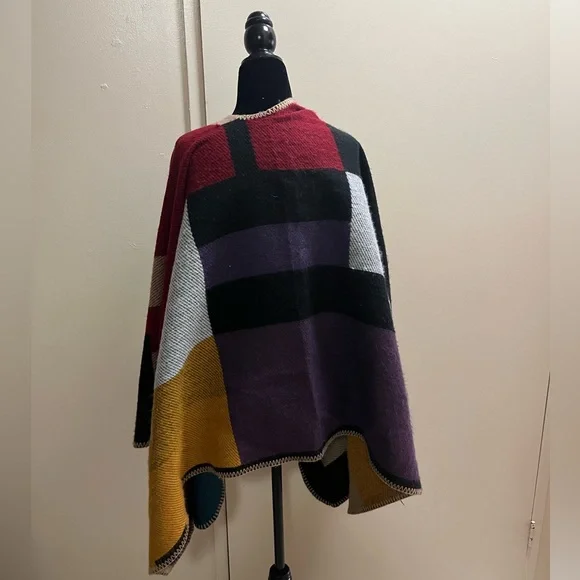 Shawl - Picture 4 of 8